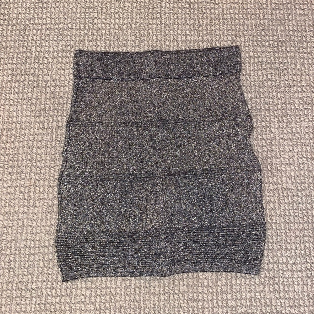 MATERIAL GIRL BRAND TIGHT SHIMMER SKIRT SIZE S